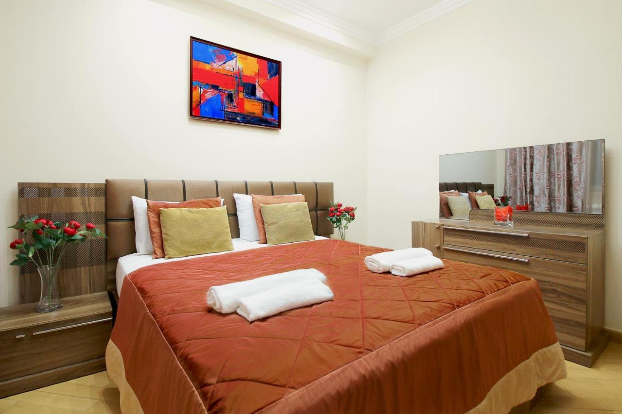 3 Bedroom Apartment Near Republic Square Erivan Exterior foto