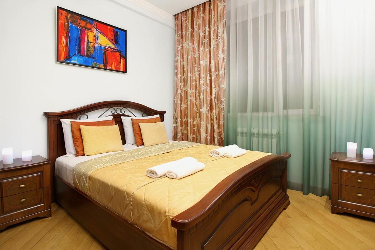3 Bedroom Apartment Near Republic Square Erivan Exterior foto
